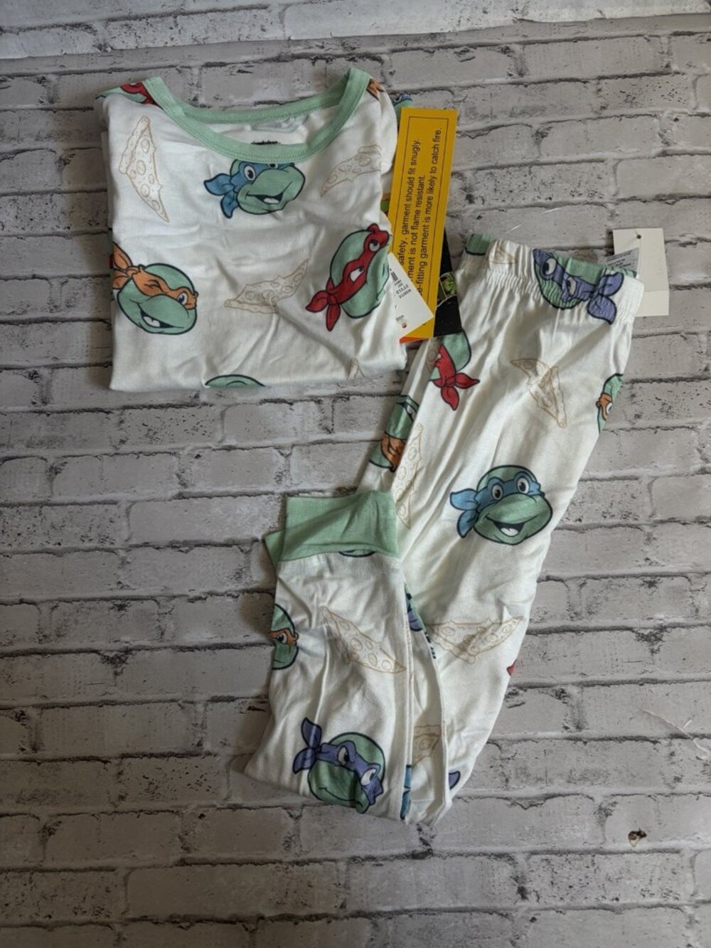 Nickelodeon TMNT Boys Pajama Set (Pants and Short Sleeve Shirt) Size 4t NWT